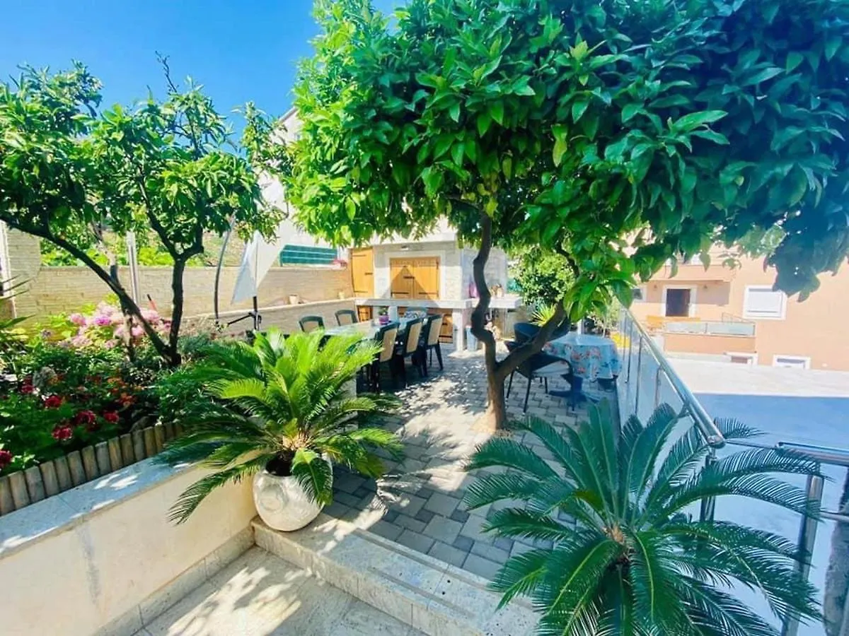 Apartman Kristina Trogir 0*,  Croatia