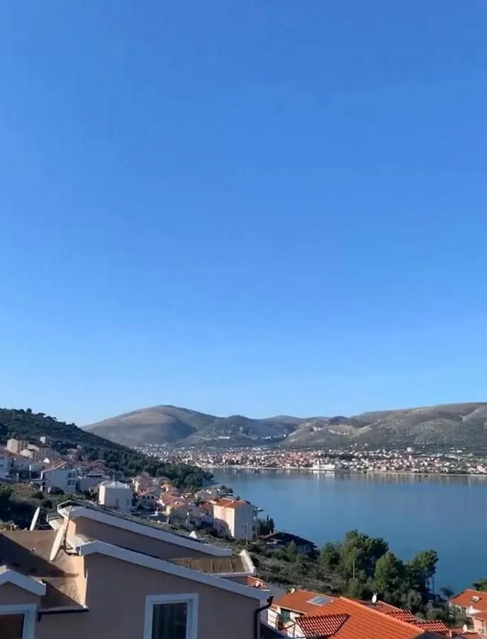 Apartman Kristina Trogir 0*,
